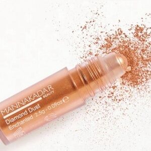 Manna Kadar Cosmetics Diamond Dust Roll-on in Enchanted
